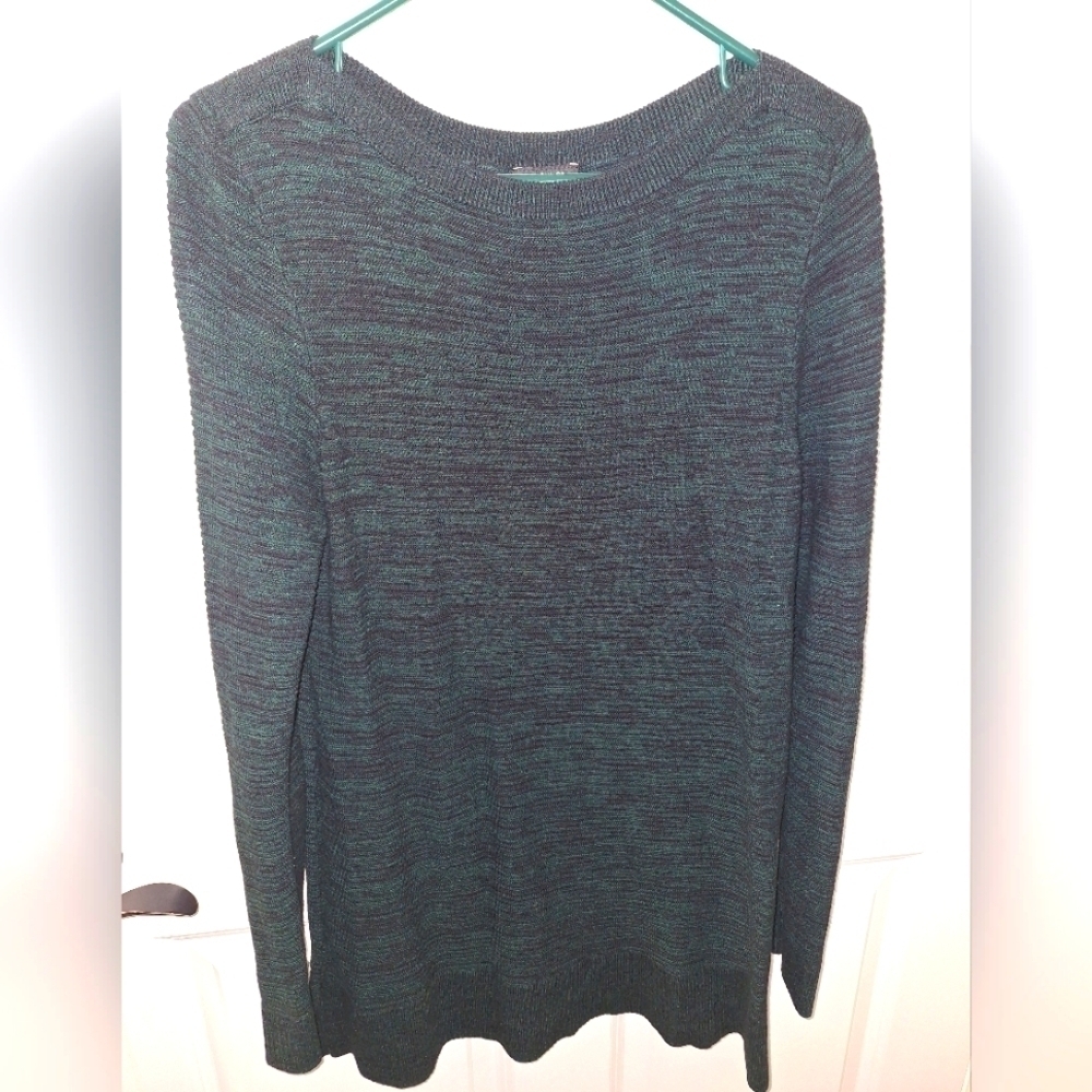 An Ann Taylor green metallic pullover crew neck sweater in a size large.